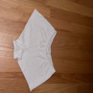 brandy melville low-rise creme shorts